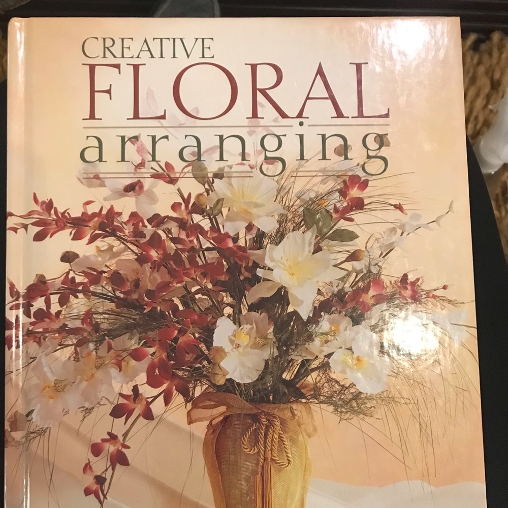 CREATIVE PUBLISHING INTERNATIONAL Creative Floral Arranging Book